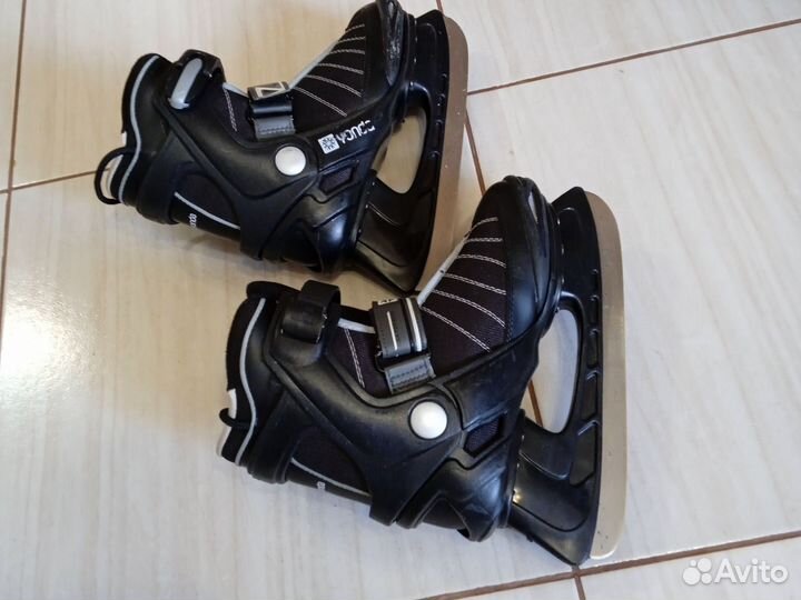 Коньки на мальчика р. 38 по стельке 24 см