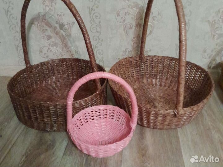 Корзина плетеная подарочная