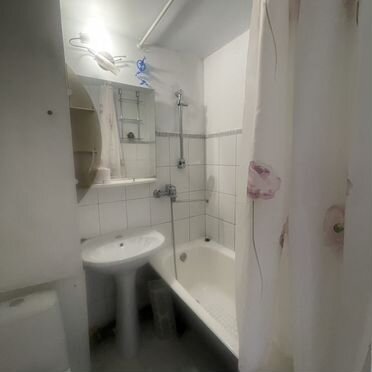 8-к. квартира, 32,6 м², 8/9 эт.