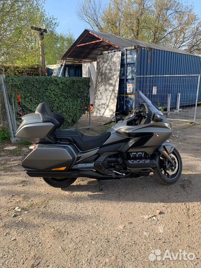 Honda GL1800 goldwing GL1800 tour