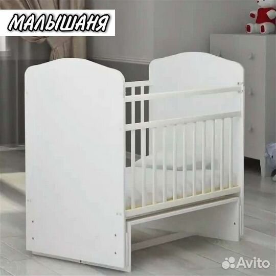Кровать