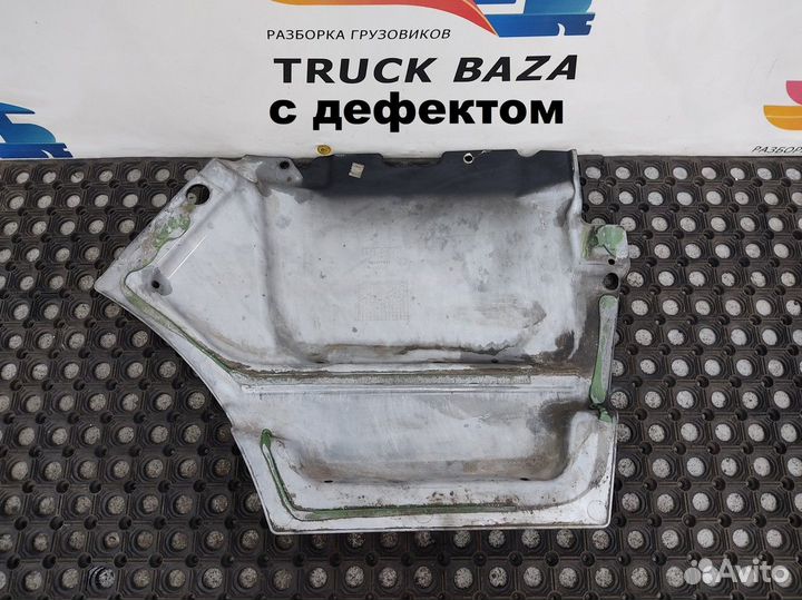 504029033 Накладка кабины правая Iveco Stralis