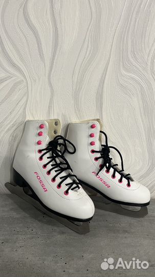 Коньки фигурные 37 размер(маломерки)