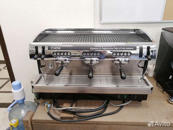 Кофемашина 3-х рожковая