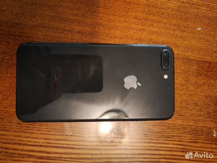 Телефон iPhone 8 plus