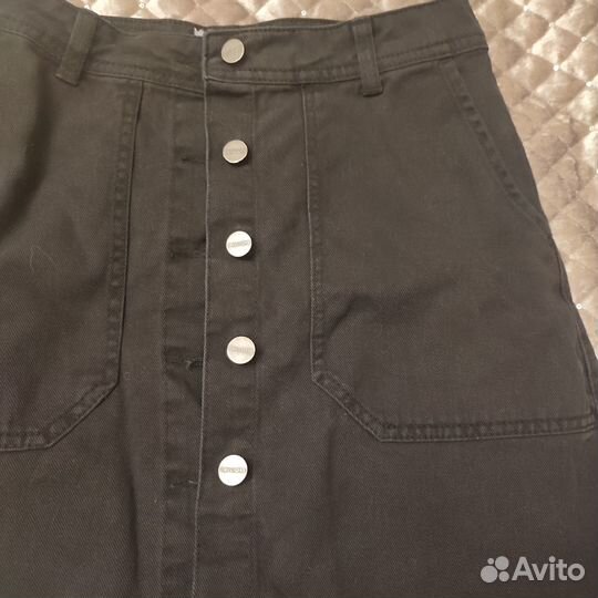 Юбки джинсовые S новые голубая и черная