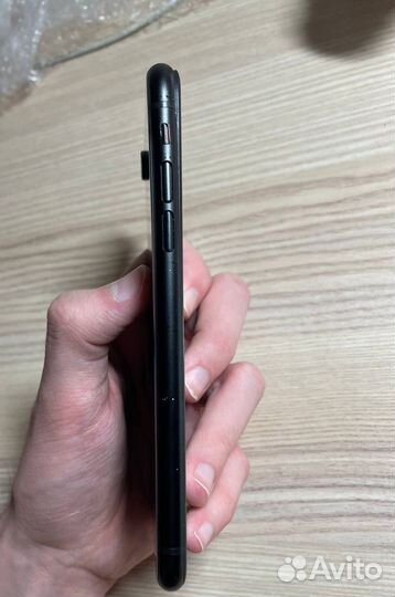 iPhone Xr, 128 ГБ