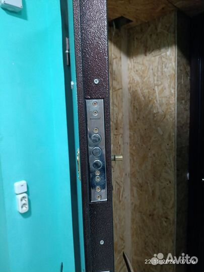 Дверь входная железная уличная бу