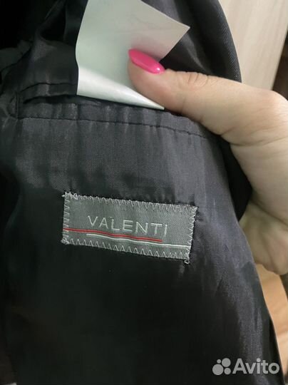 Продам школьный костюм