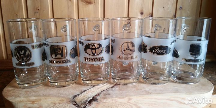 Винтажные пепельницы из цветного стекла