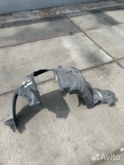 Подкрылок передний левый Nissan X-Trail T-31