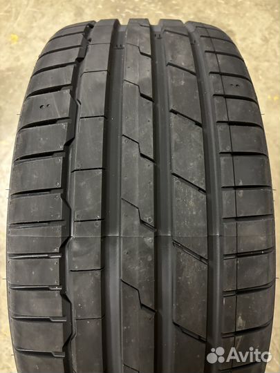 Hankook Ventus S1 Evo 3 K127 245/45 R18 и 275/40 R18 Y