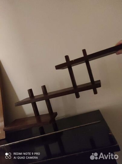 Подставка для цветов, настенная