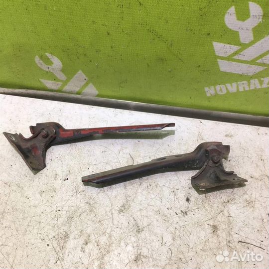 Петля капота Ауди 80 90 Б3