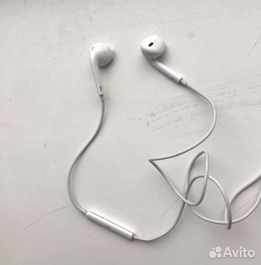Наушники earpods
