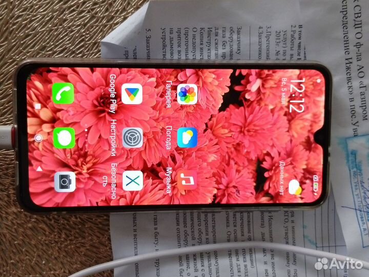 Xiaomi Mi 9 SE, 8/128 ГБ