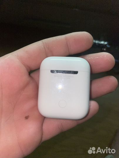 Беспроводные наушники AirPods 2 поколения