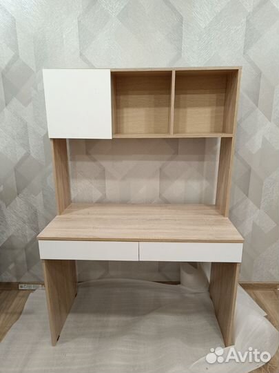 Стол письменный