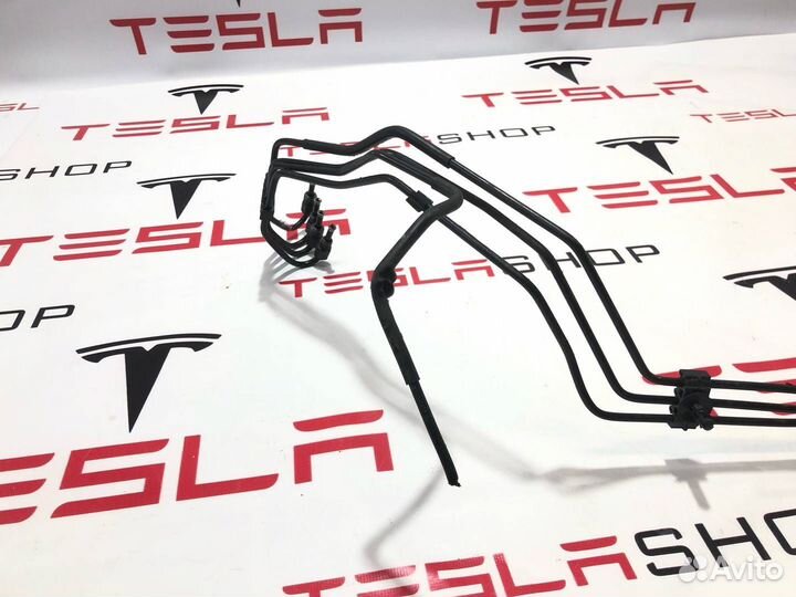 Трубка тормозная Tesla Model X 2017 1027712-00-E