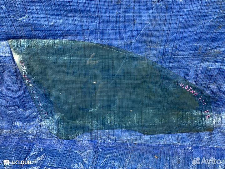 Стекло двери на toyota caldina ST210 3SGE