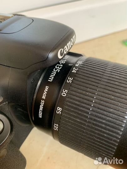 Зеркальный фотоаппарат canon 550d kit 18-135 mm