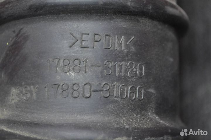 Патрубок воздушного фильтра Lexus IS250 GSE20