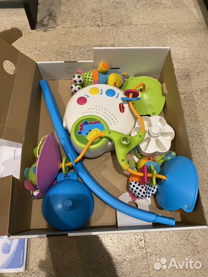 Мобиль карусель на кроватку бу Tiny Love