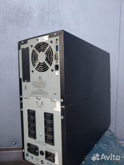 Ибп APC Smart-UPS 2200VA