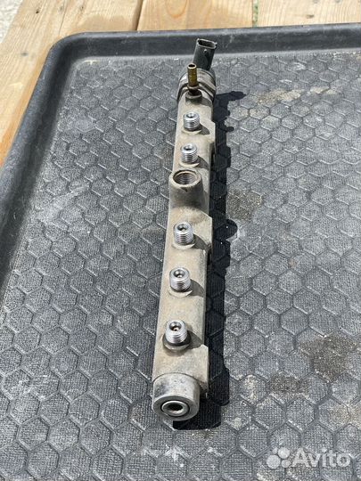 Топливная рампа Hyundai grand starex,H-1