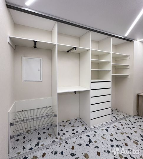 C4H3Q3 Шкаф купе Белый