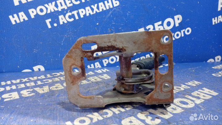 Ручник Ford Focus 2 седан qqdb 2010