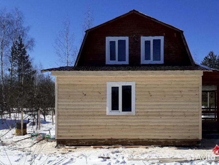 Бригада строителей