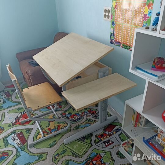 Растущая парта и стул деми