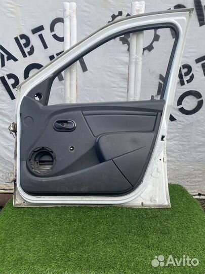 Стеклоподъемник передний правый Renault Logan