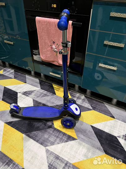 Самокат детский трехколесный б/у