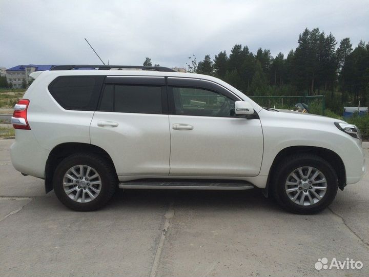 Land Cruiser Prado 150 Ветровики с хромом F5EW6