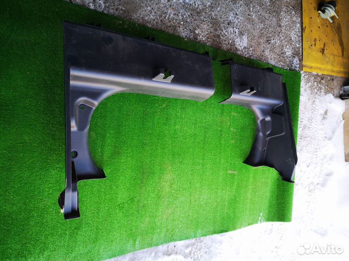 Обшивка Левая на Toyota Camry V40 2006-2011