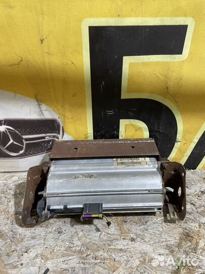 Подушка безопасности в торпедо Шкода Октавия тур