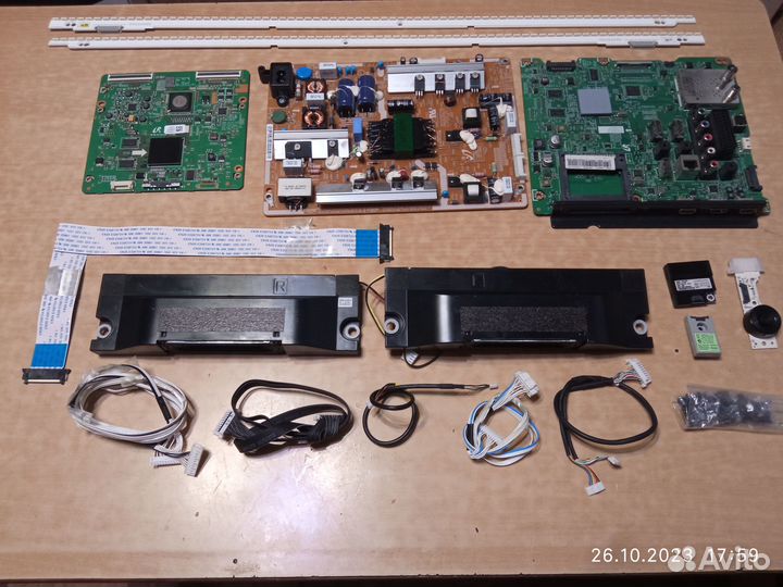 Комплектующие к телевизору Samsung UE55ES6307