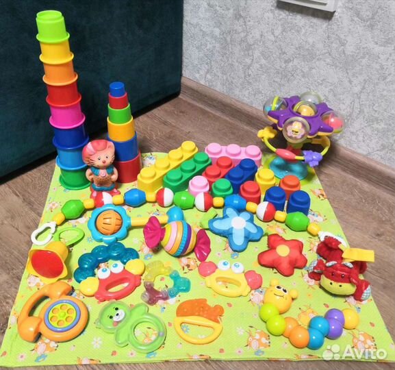 Игрушки для малыша
