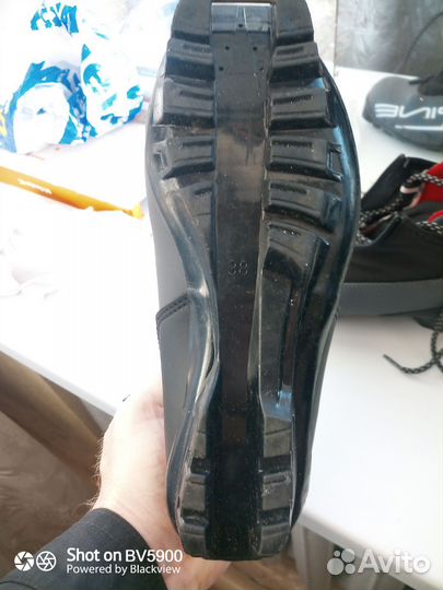 Лыжные ботинки