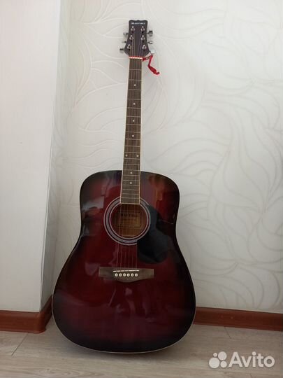Акустическая гитара martinez