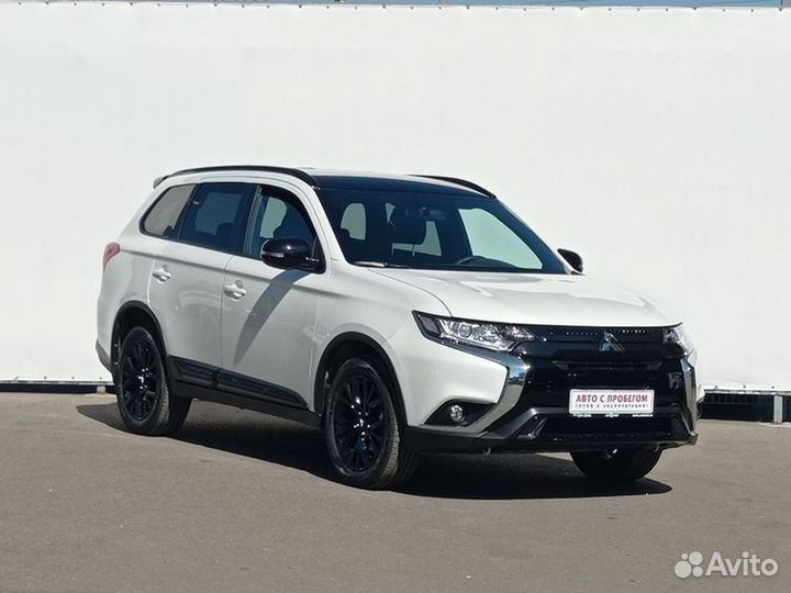 Mitsubishi Outlander 2.0 CVT, 2022, 8 106 км