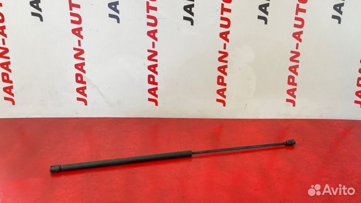 Амортизатор капота Audi A6 C6 BDW 2.4 2004—2008