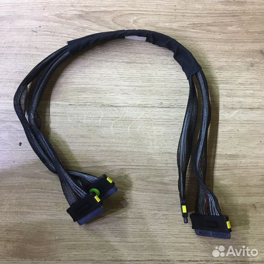 SAS кабели SFF-8484