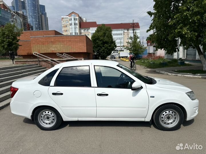 LADA Granta 1.6 МТ, 2015, 111 580 км