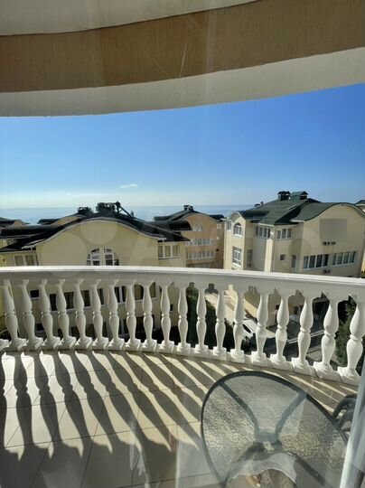 Комната 35 м², 1/4 эт.