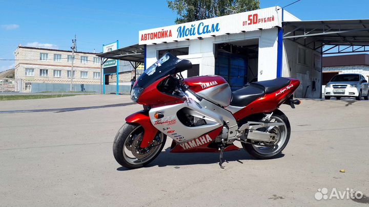 Yamaha yzf1000r