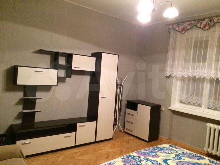 Комната 19 м² в 4-к., 2/5 эт.