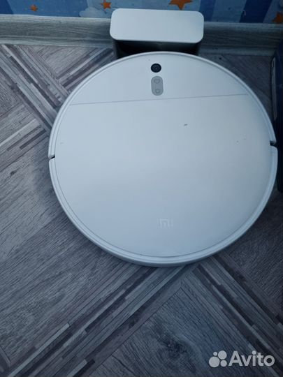 Робот пылесос